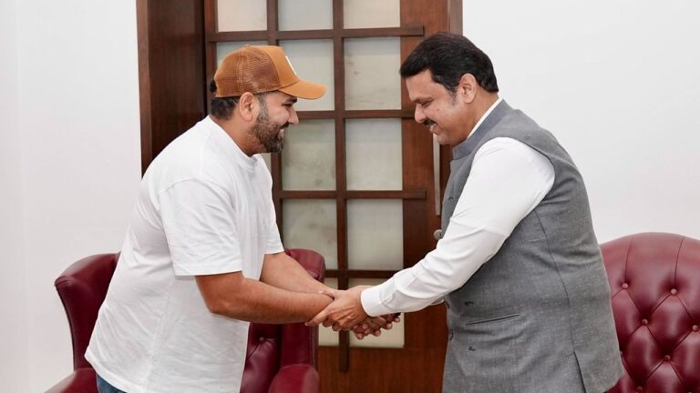 Rohit Sharma 10 महिन्यांनंतर पुन्हा ‘वर्षा’वर, हिटमॅन आणि मुख्यमंत्र्यांची भेट, फडणवीस फोटो पोस्ट करत म्हणाले….